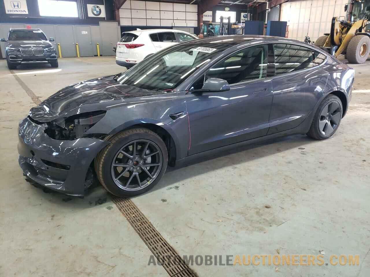 5YJ3E1EB8NF261433 TESLA MODEL 3 2022