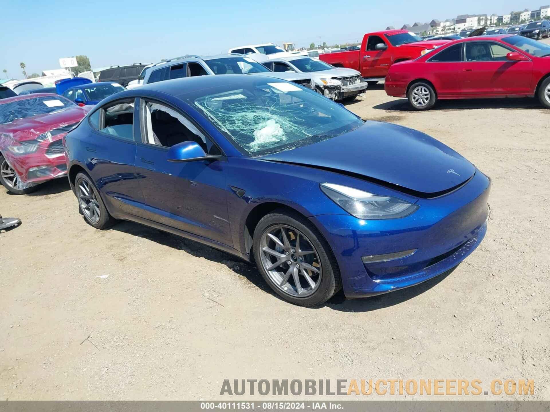 5YJ3E1EB8NF275512 TESLA MODEL 3 2022