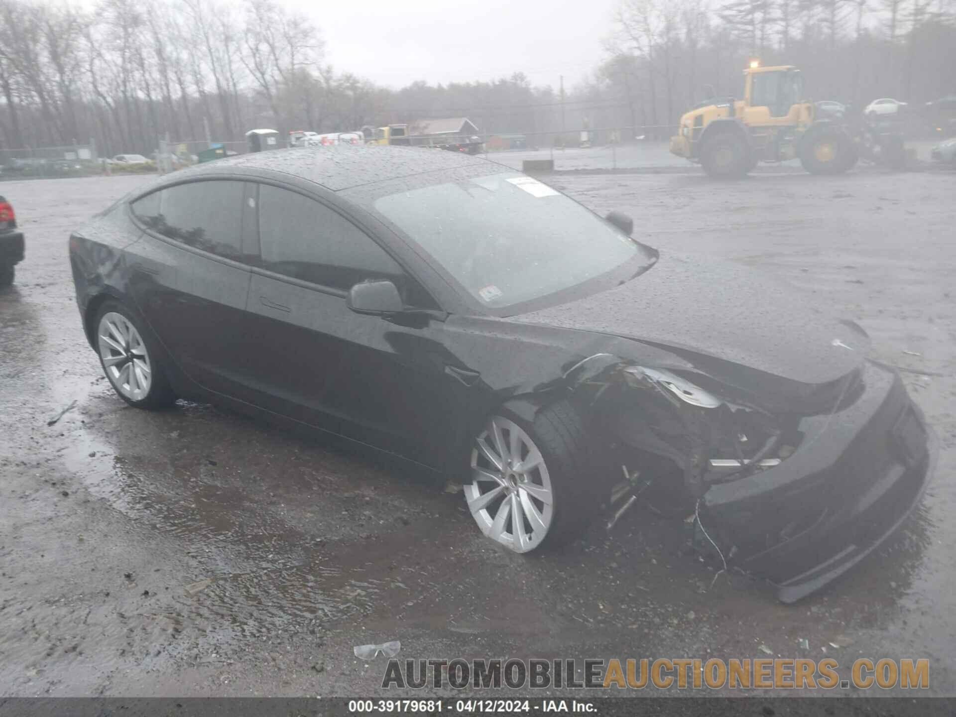 5YJ3E1EB8NF277129 TESLA MODEL 3 2022