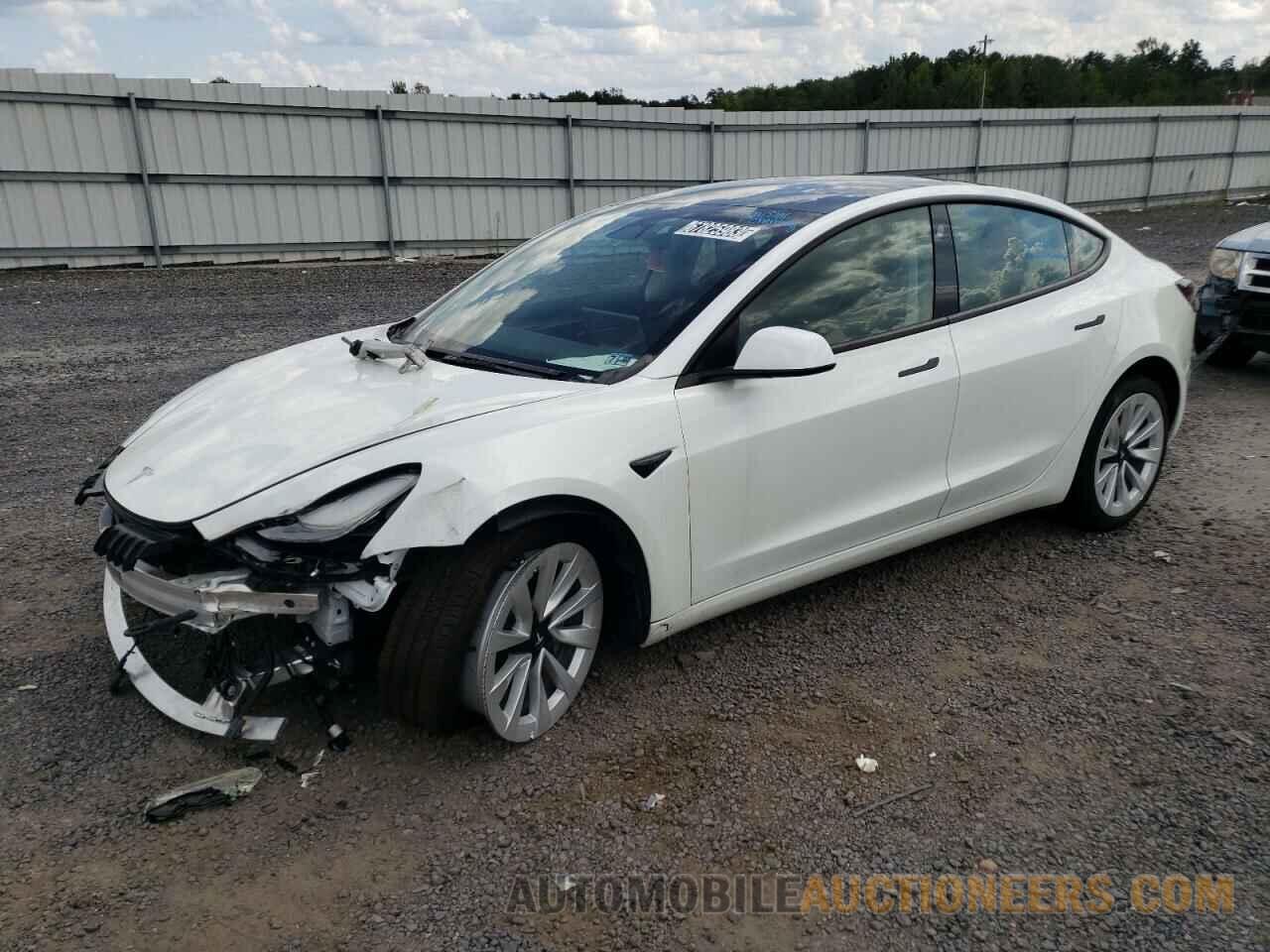 5YJ3E1EB8NF288549 TESLA MODEL 3 2022