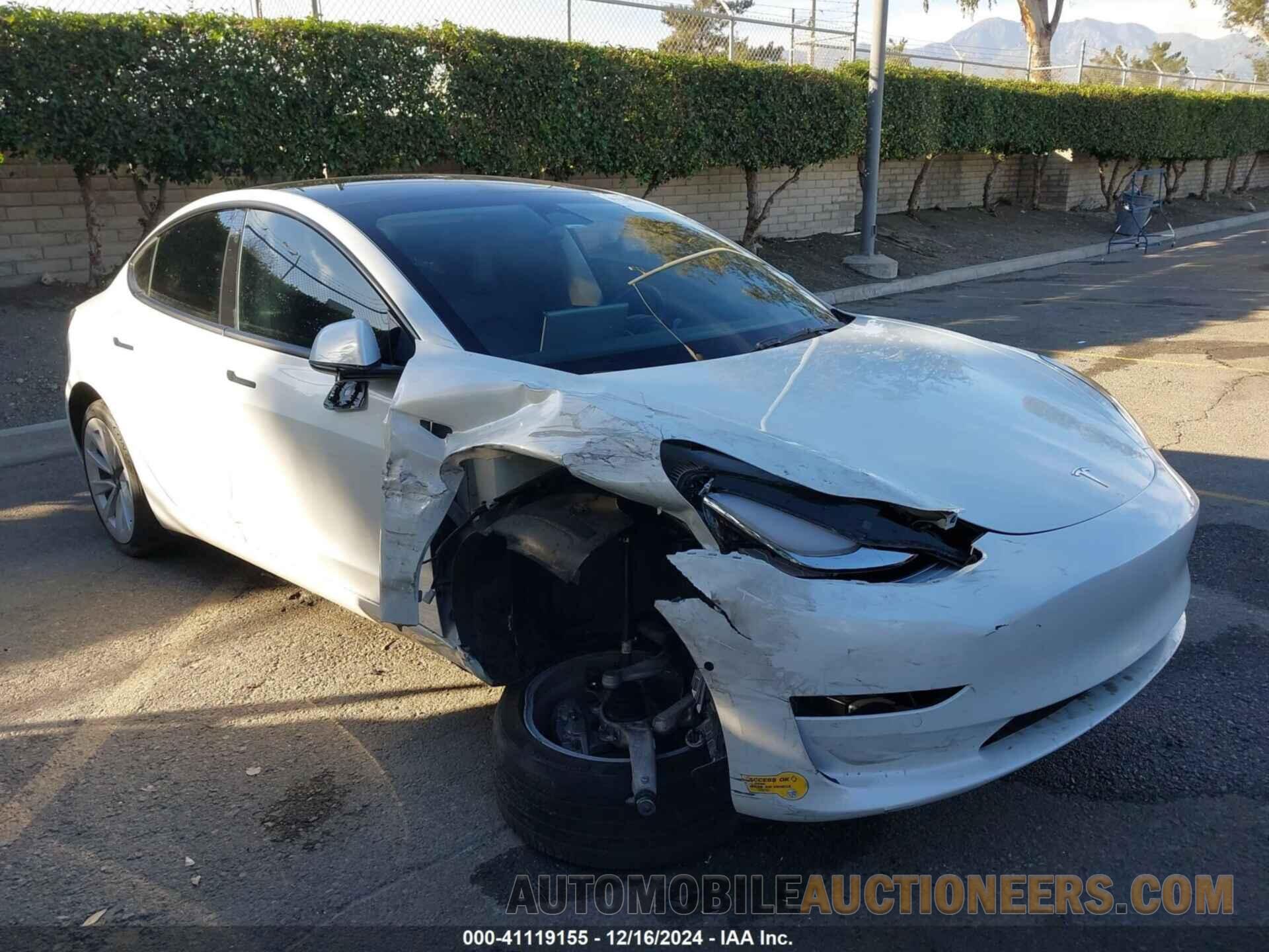 5YJ3E1EB8NF296103 TESLA MODEL 3 2022