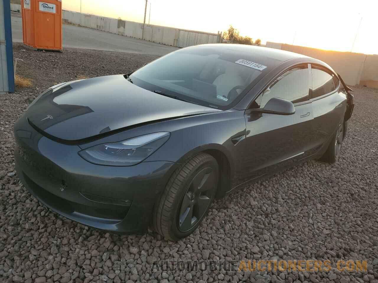 5YJ3E1EB8NF316320 TESLA MODEL 3 2022