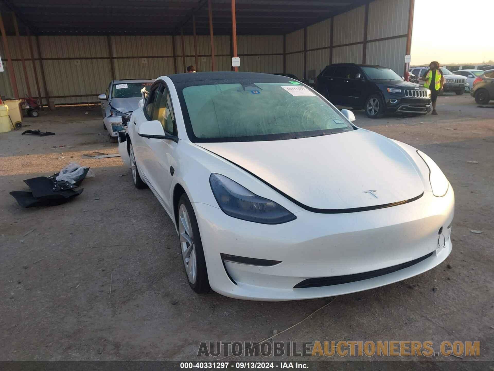 5YJ3E1EB8NF329780 TESLA MODEL 3 2022