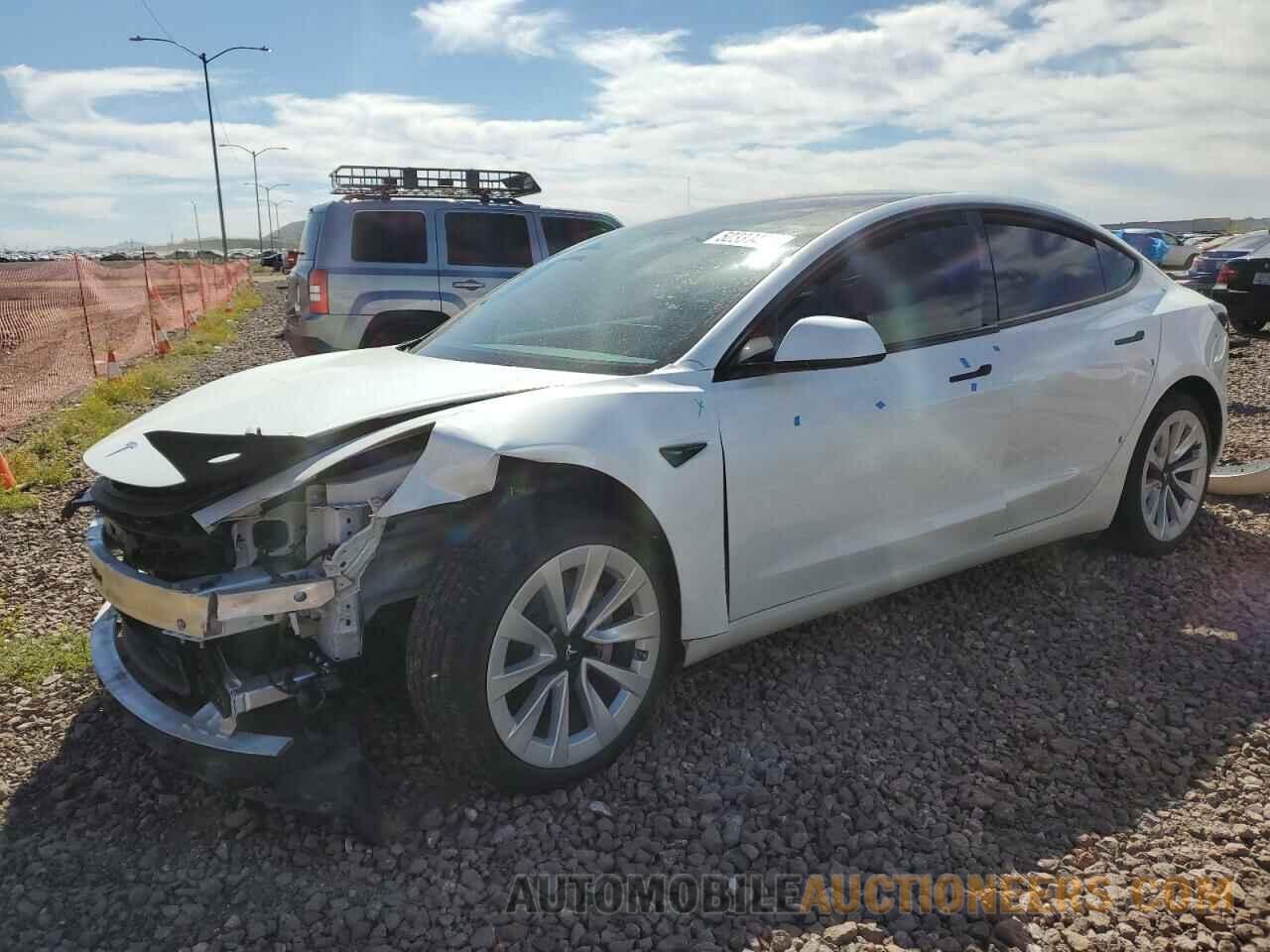 5YJ3E1EB8NF356543 TESLA MODEL 3 2022