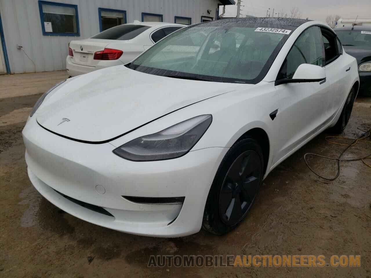 5YJ3E1EB8NF359569 TESLA MODEL 3 2022