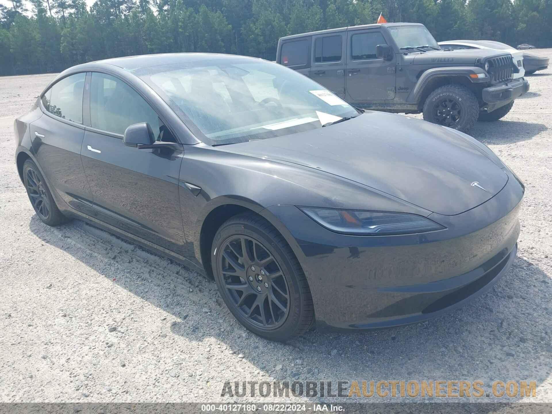 5YJ3E1EB8RF795683 TESLA MODEL 3 2024