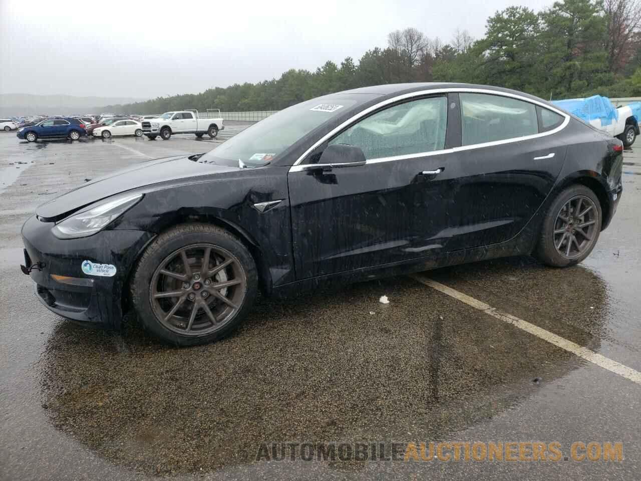 5YJ3E1EB9JF068069 TESLA MODEL 3 2018