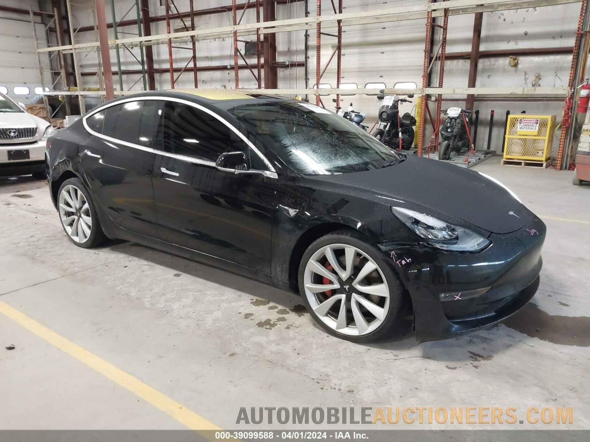 5YJ3E1EB9JF072431 TESLA MODEL 3 2018