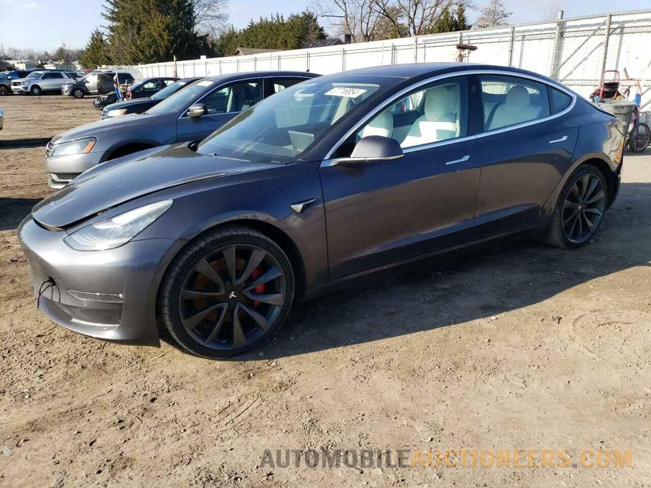 5YJ3E1EB9JF079413 TESLA MODEL 3 2018