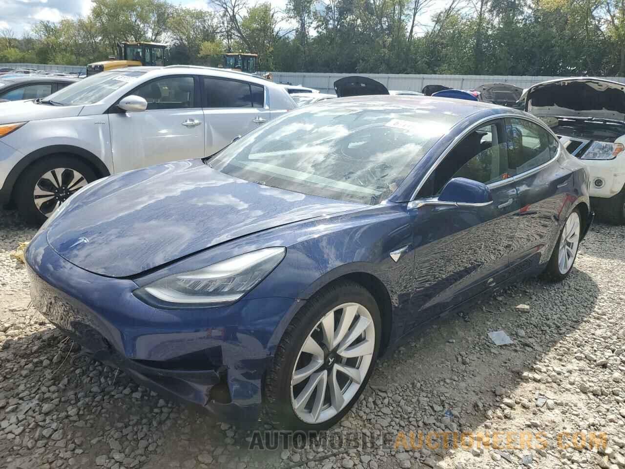 5YJ3E1EB9JF092047 TESLA MODEL 3 2018