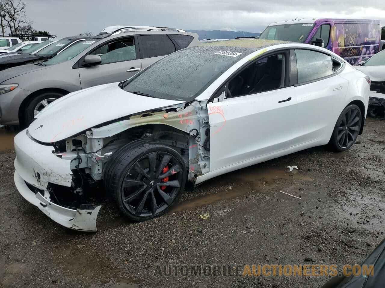 5YJ3E1EB9JF107811 TESLA MODEL 3 2018