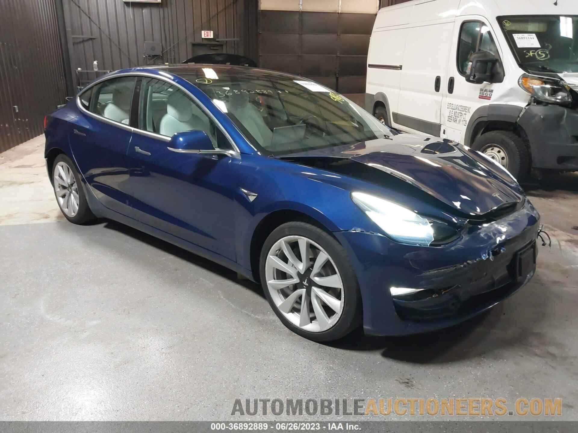 5YJ3E1EB9JF147676 TESLA MODEL 3 2018