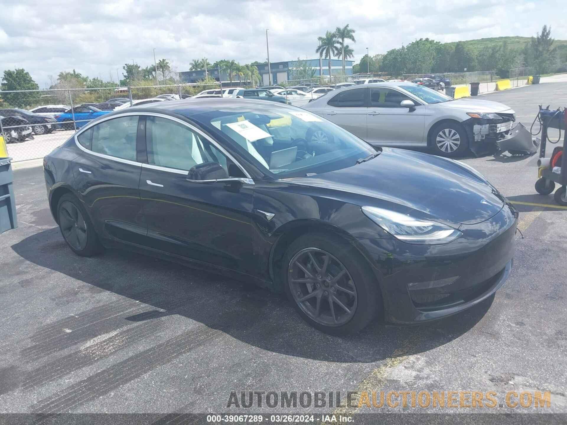 5YJ3E1EB9JF184324 TESLA MODEL 3 2018