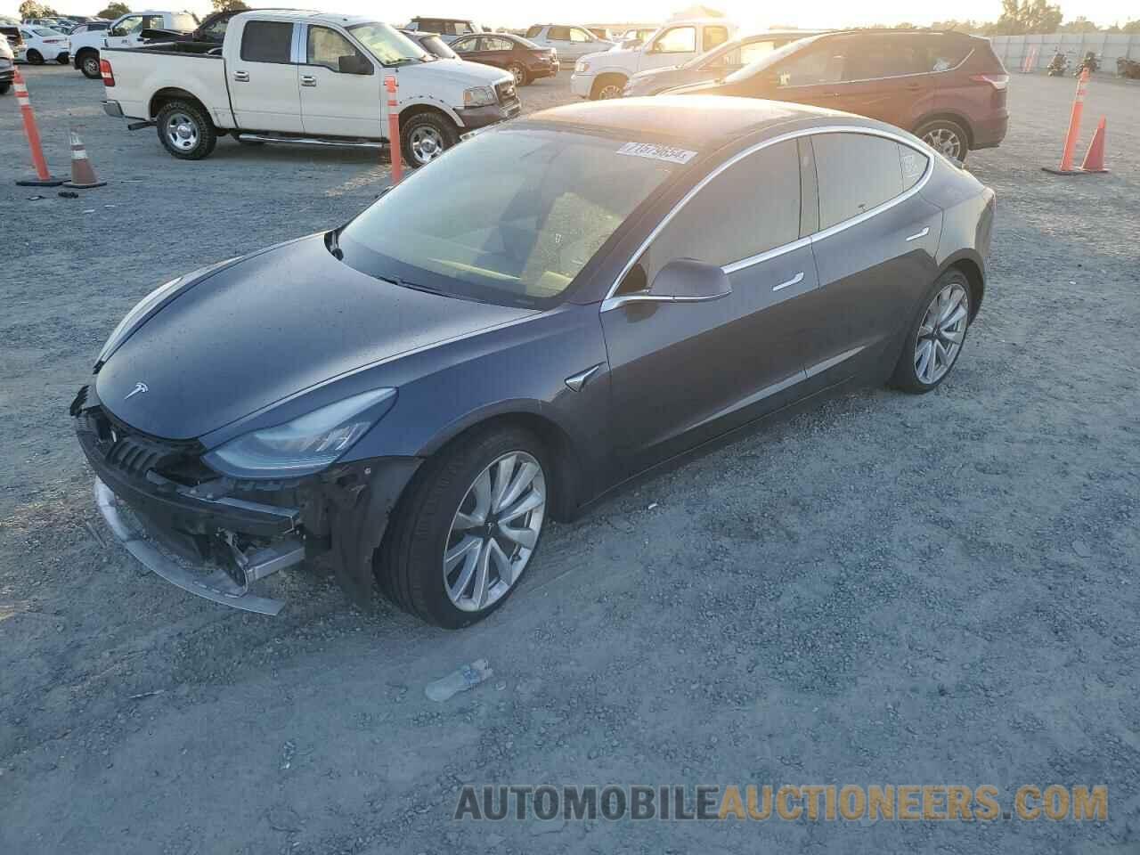 5YJ3E1EB9JF188227 TESLA MODEL 3 2018