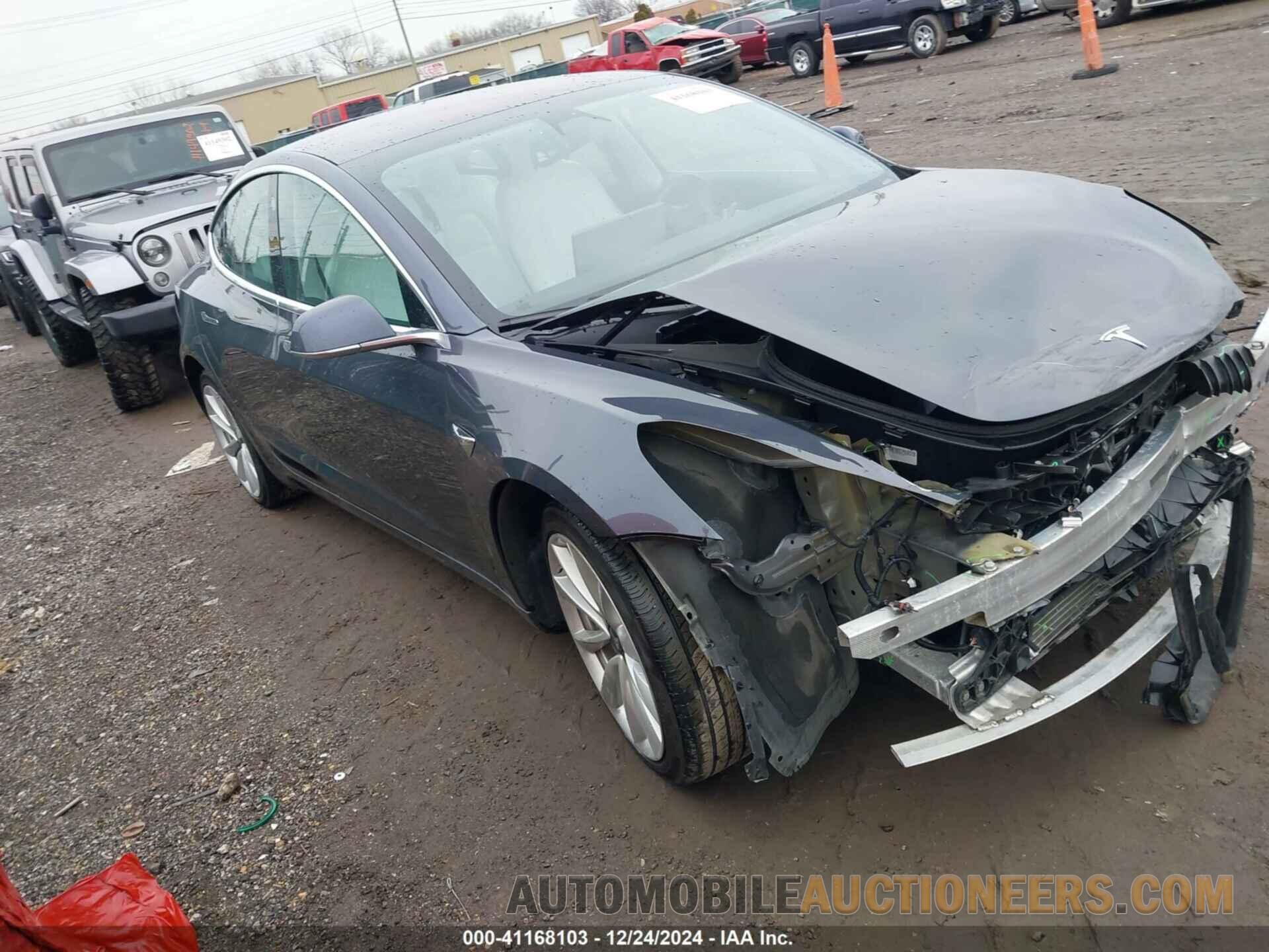 5YJ3E1EB9KF192697 TESLA MODEL 3 2019