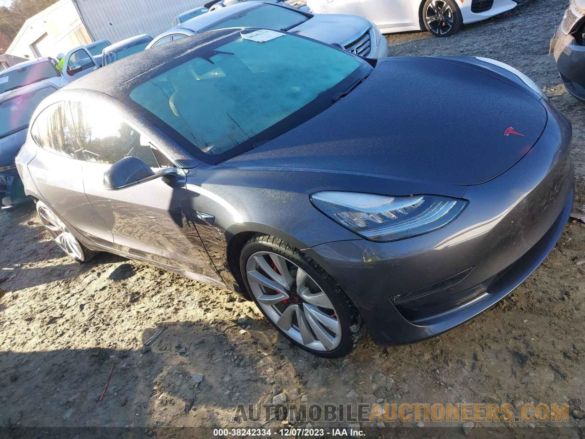 5YJ3E1EB9KF393368 TESLA MODEL 3 2019