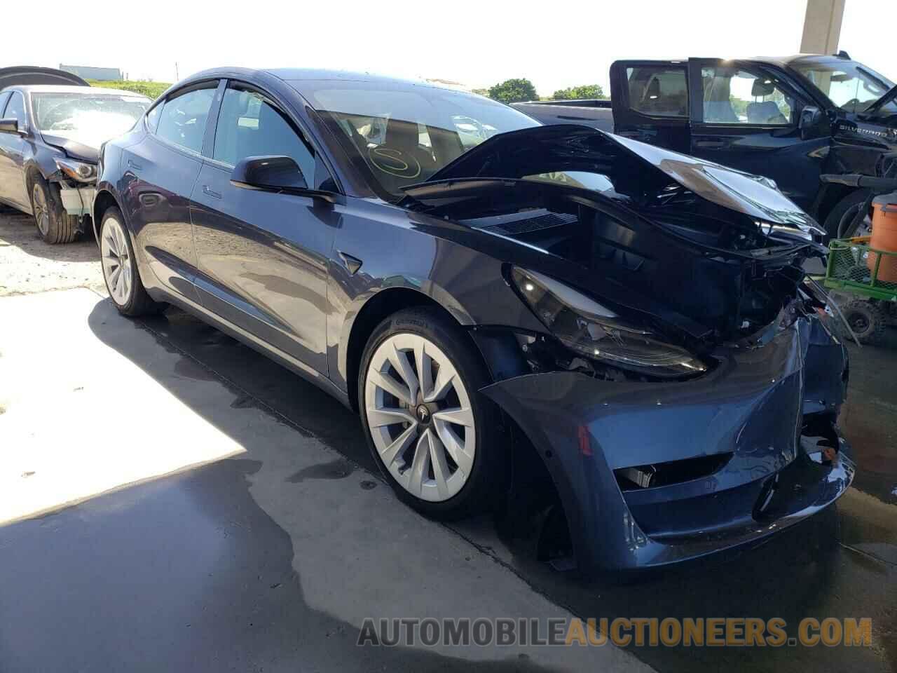 5YJ3E1EB9NF103229 TESLA MODEL 3 2022