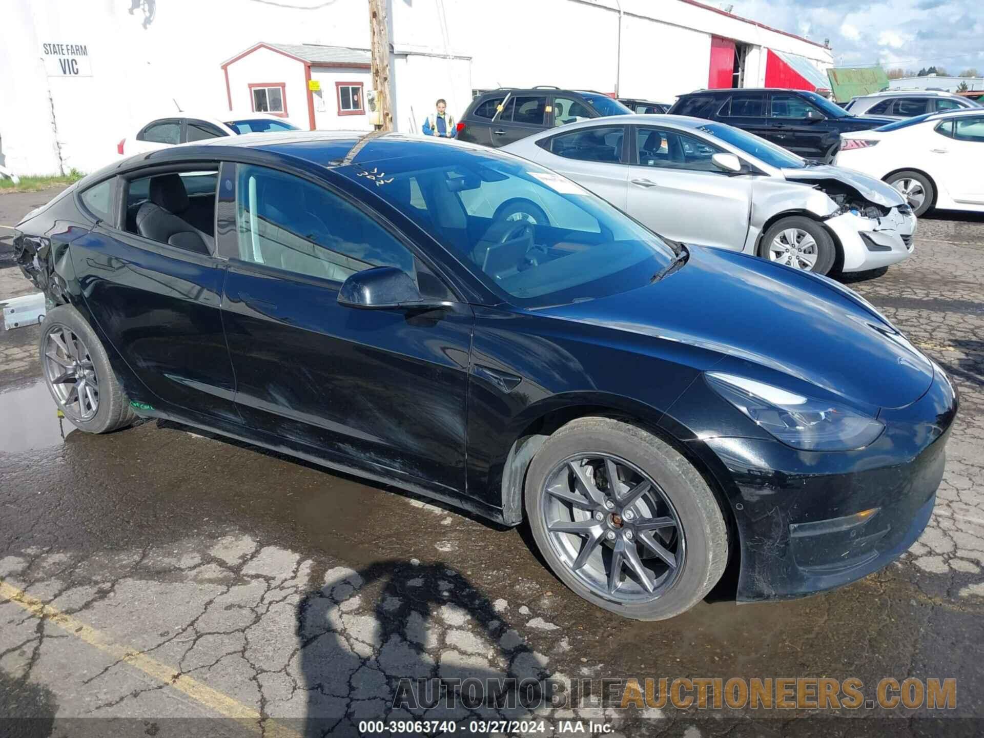 5YJ3E1EB9NF112853 TESLA MODEL 3 2022