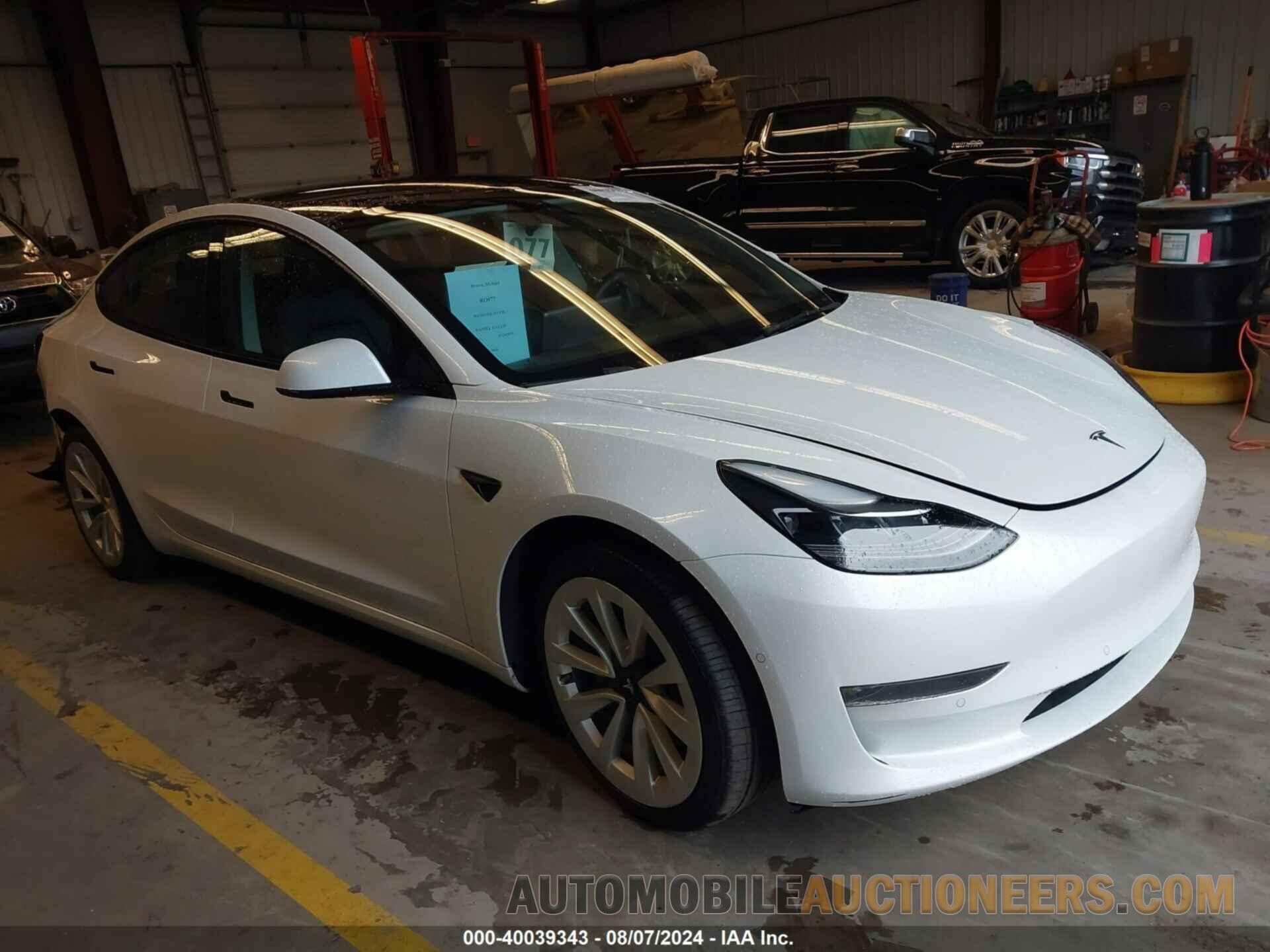 5YJ3E1EB9NF118135 TESLA MODEL 3 2022