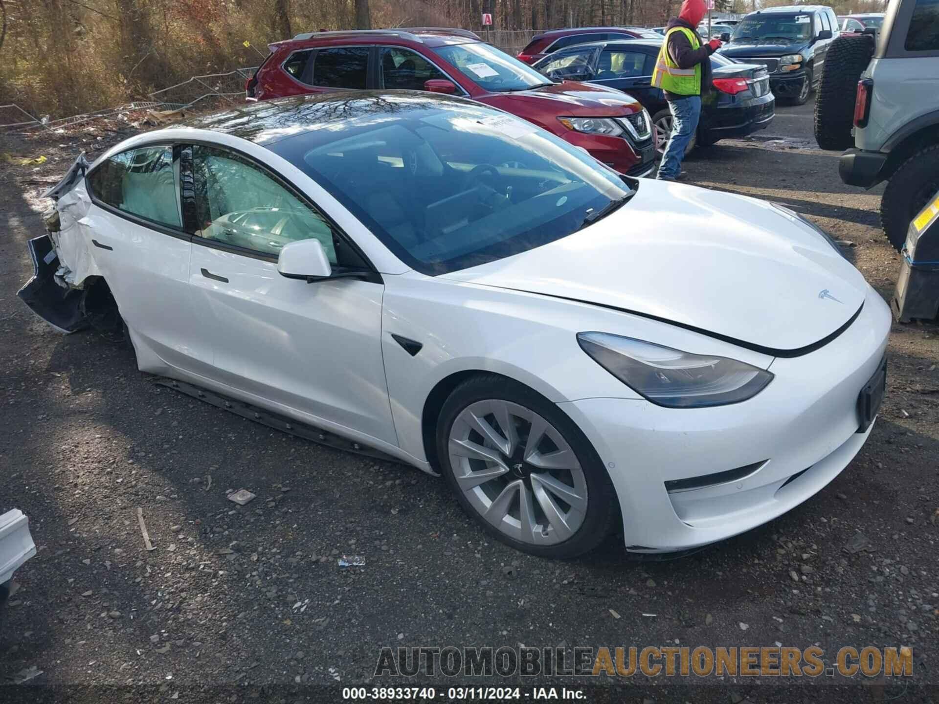 5YJ3E1EB9NF130284 TESLA MODEL 3 2022