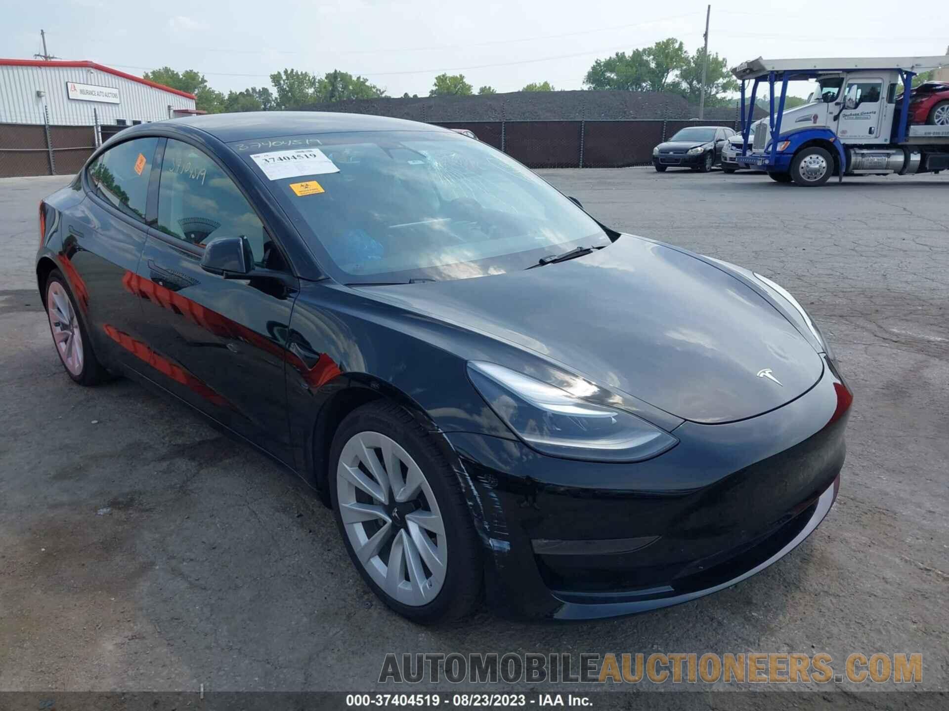 5YJ3E1EB9NF132388 TESLA MODEL 3 2022