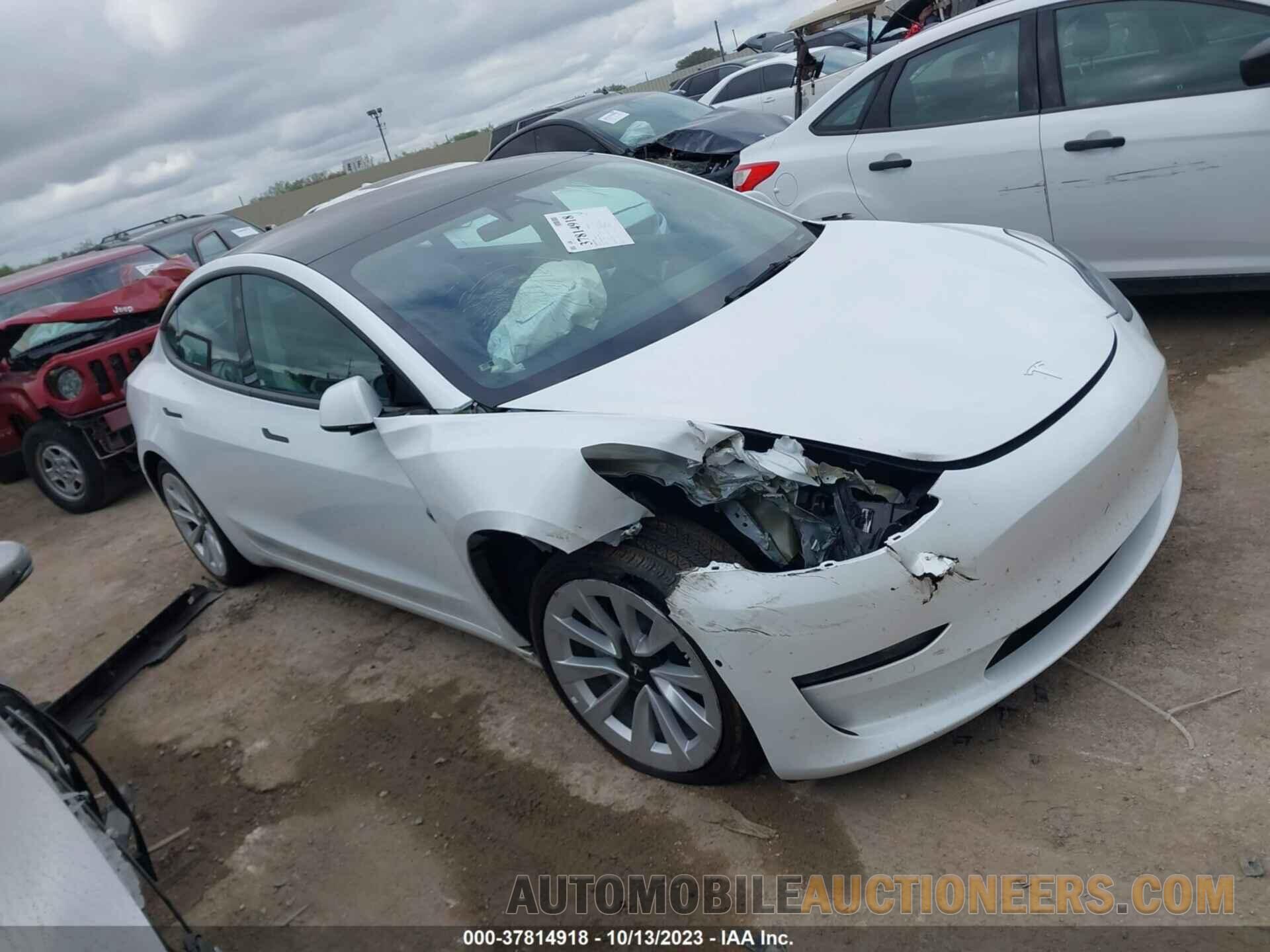 5YJ3E1EB9NF135890 TESLA MODEL 3 2022