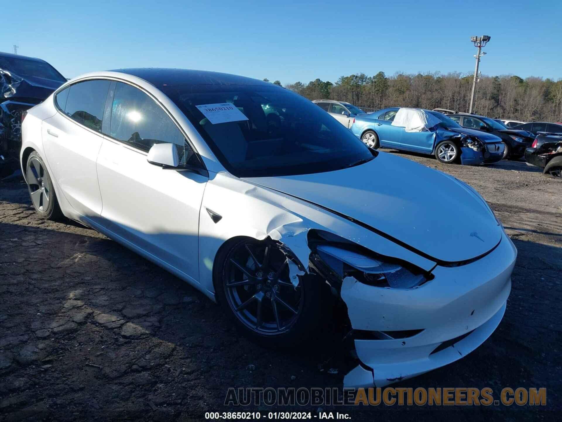 5YJ3E1EB9NF153368 TESLA MODEL 3 2022