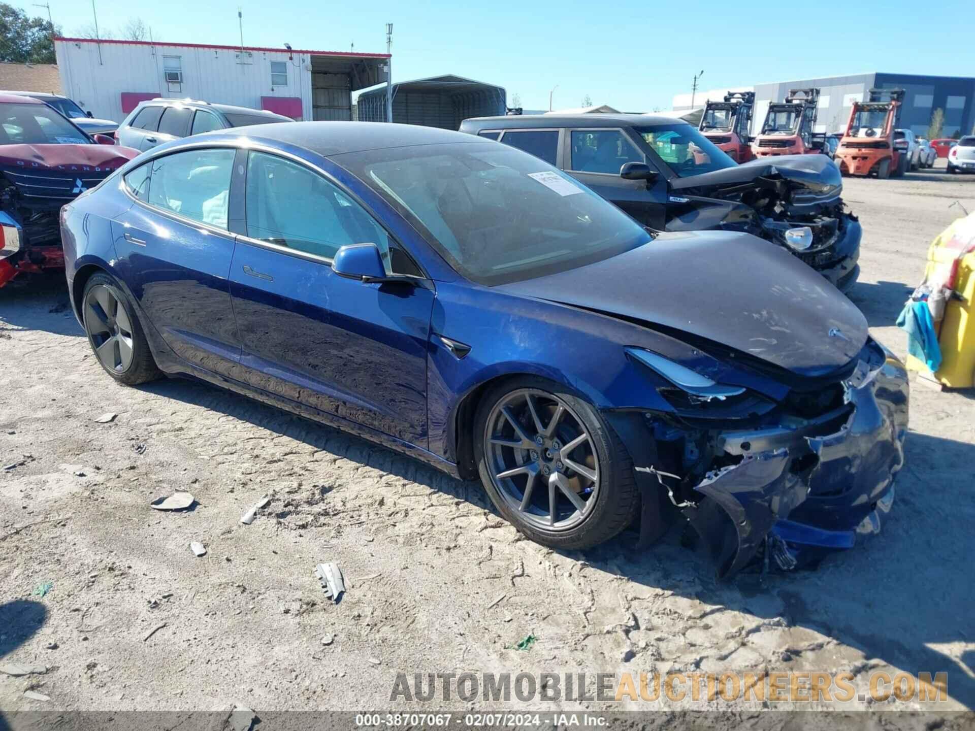 5YJ3E1EB9NF155122 TESLA MODEL 3 2022