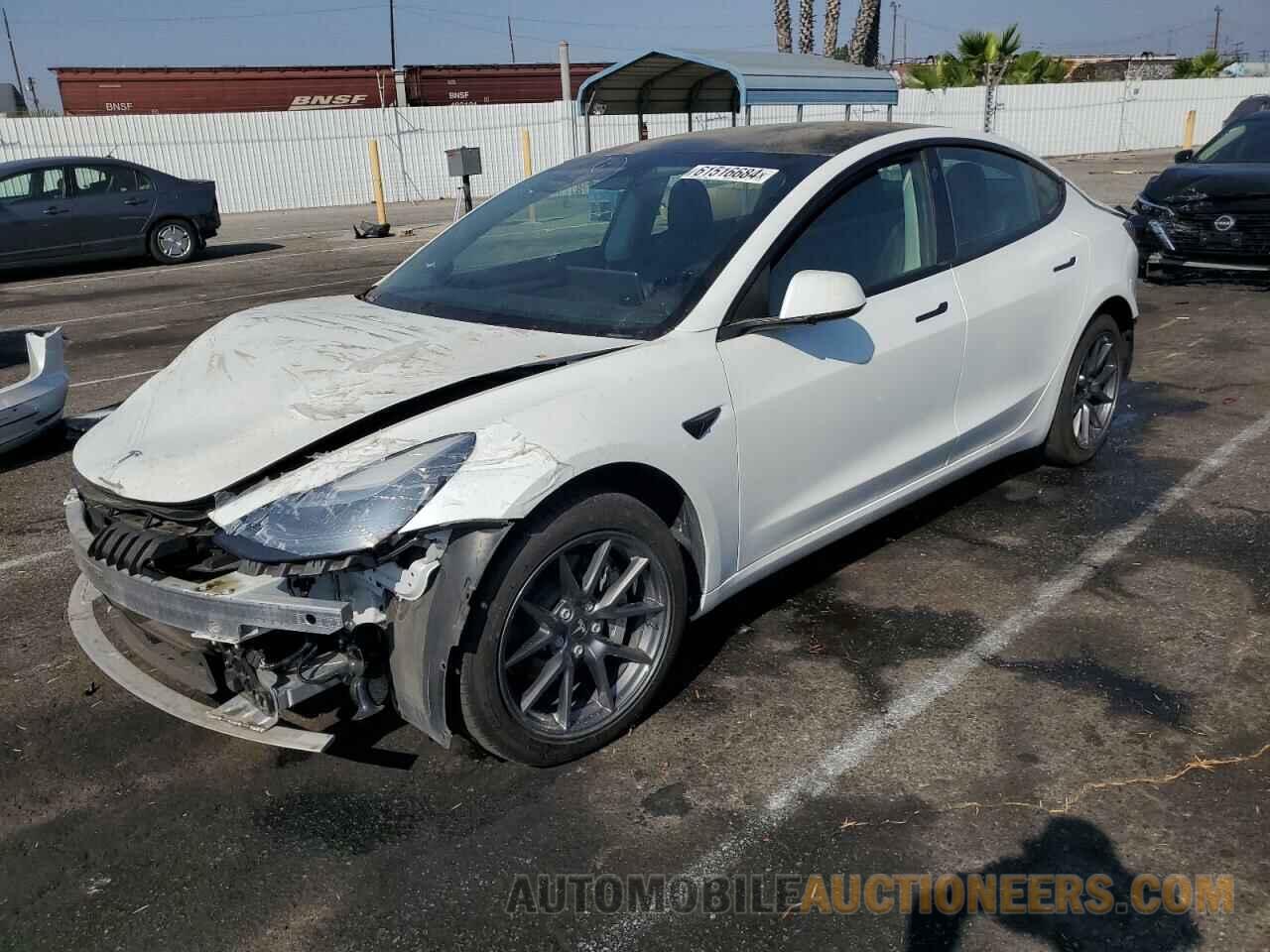 5YJ3E1EB9NF173779 TESLA MODEL 3 2022