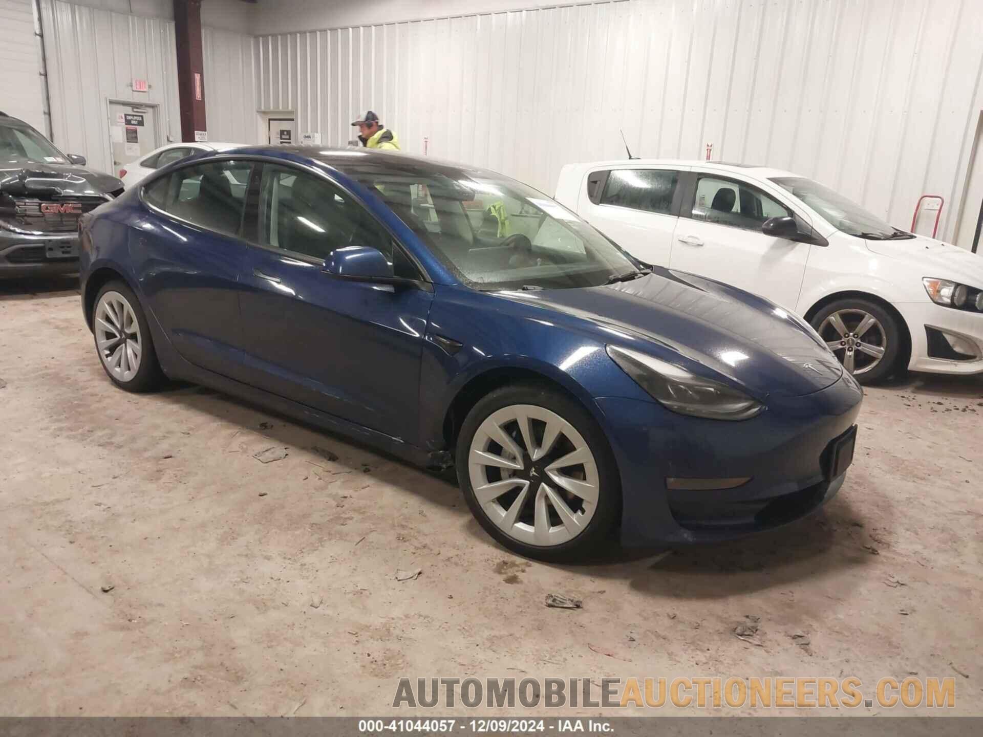 5YJ3E1EB9NF186113 TESLA MODEL 3 2022