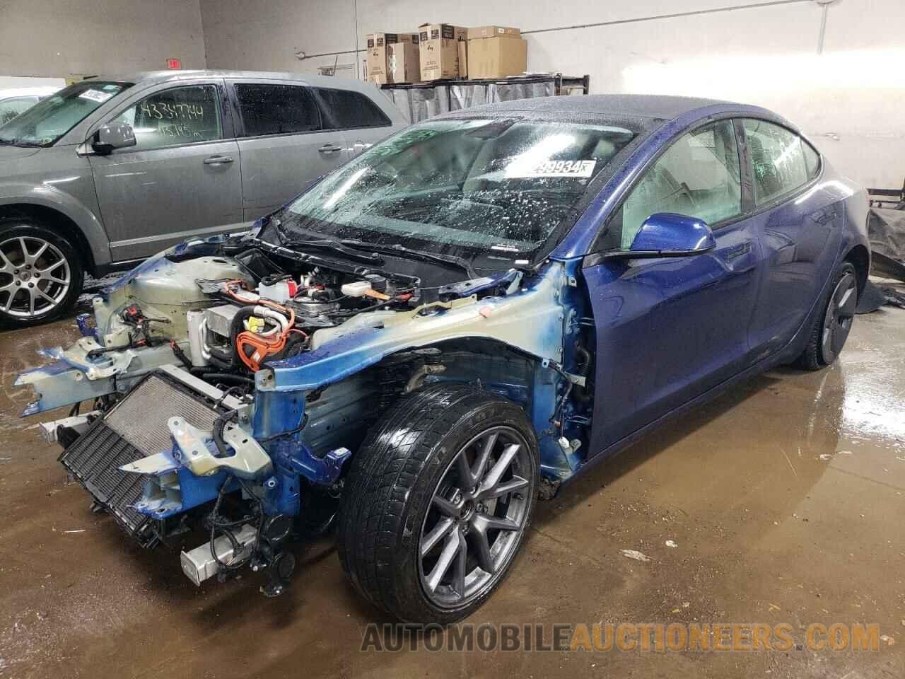 5YJ3E1EB9NF186421 TESLA MODEL 3 2022