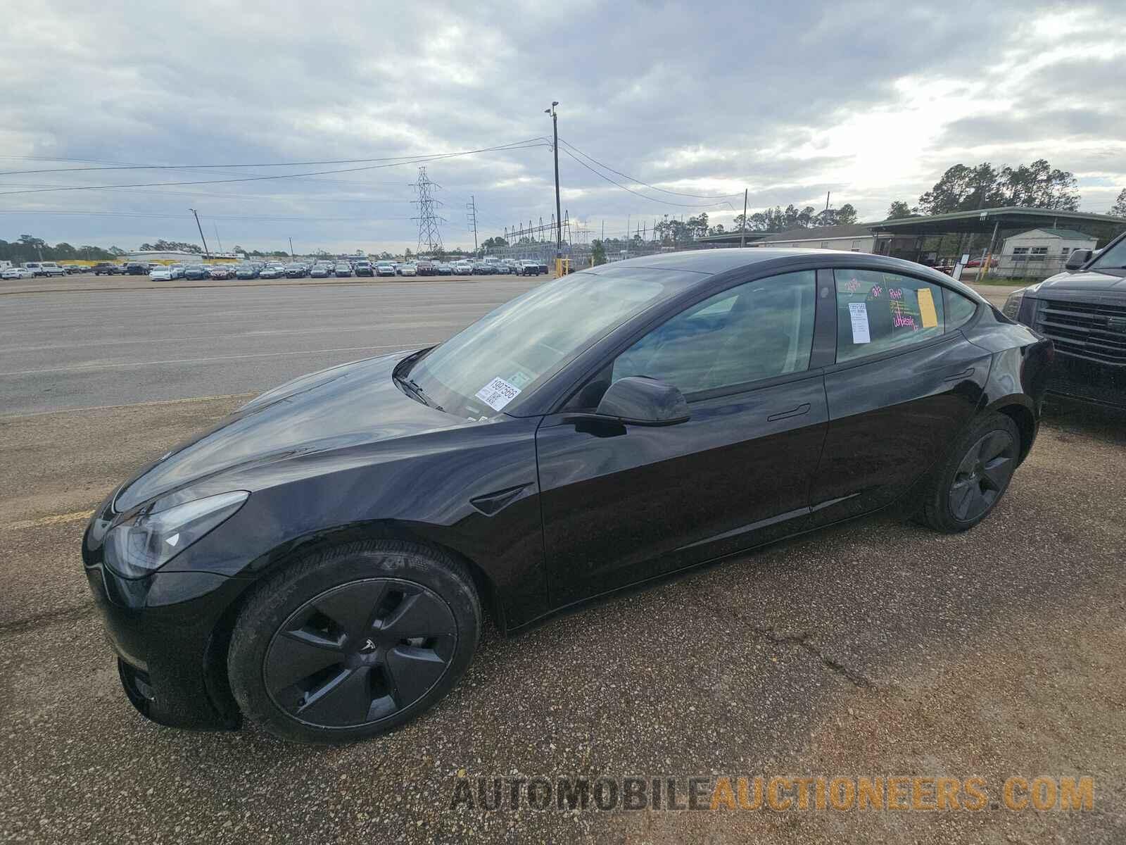 5YJ3E1EB9NF190386 Tesla Model 3 2022