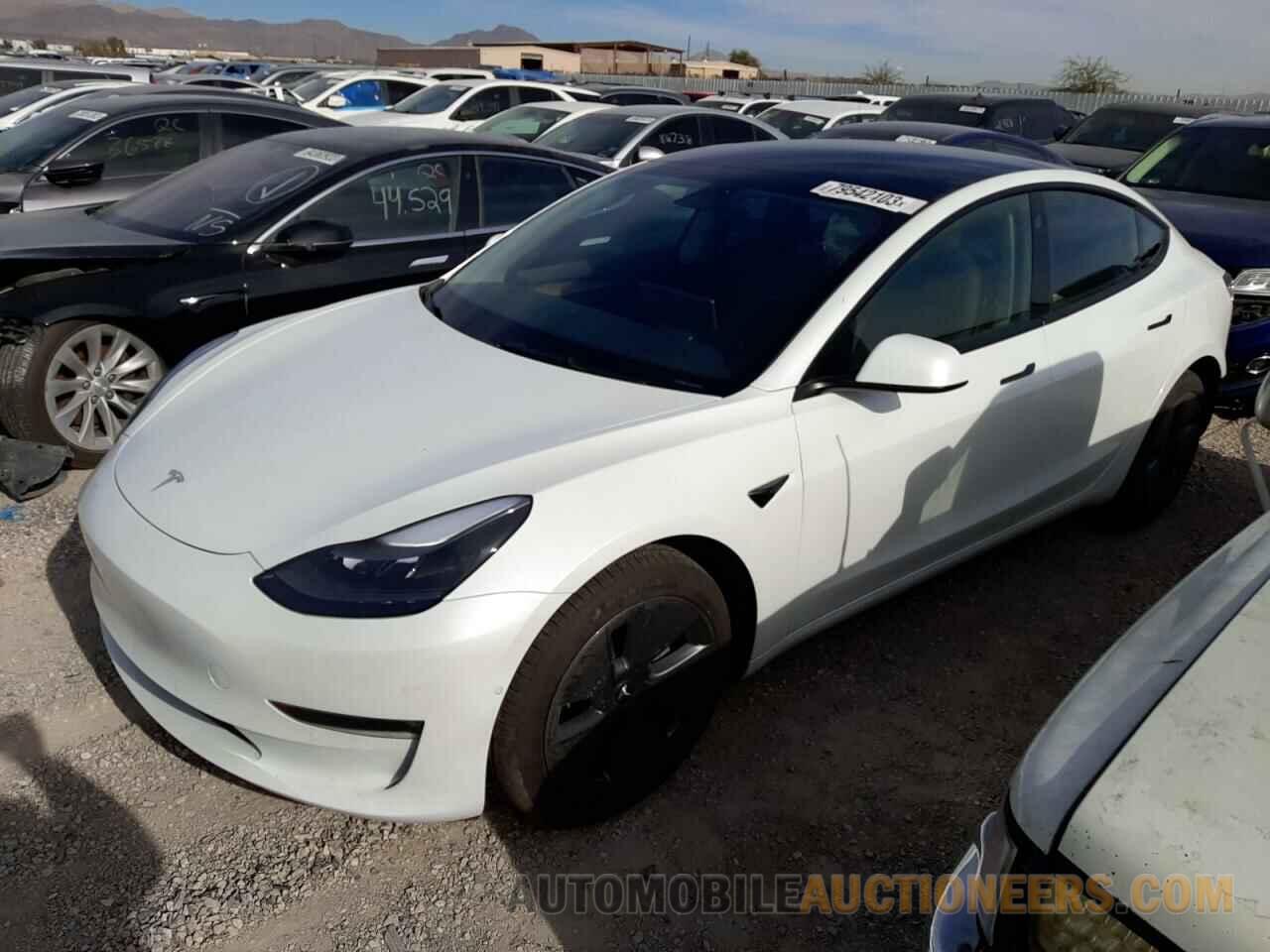 5YJ3E1EB9NF193384 TESLA MODEL 3 2022