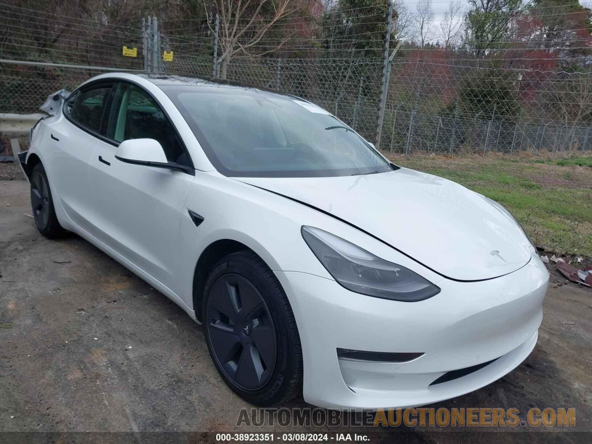 5YJ3E1EB9NF206733 TESLA MODEL 3 2022