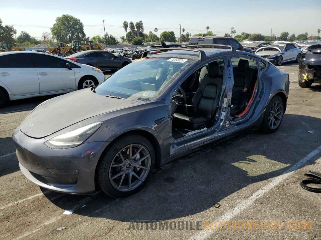 5YJ3E1EB9NF233270 TESLA MODEL 3 2022