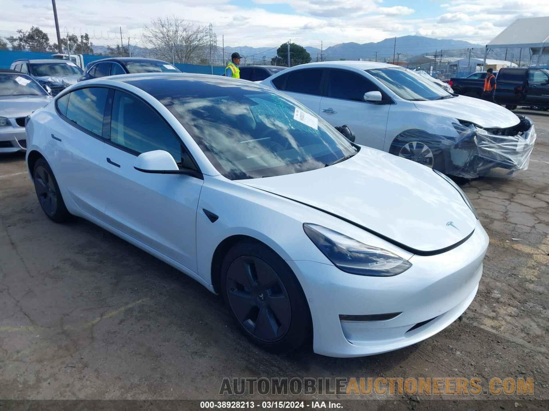 5YJ3E1EB9NF250909 TESLA MODEL 3 2022