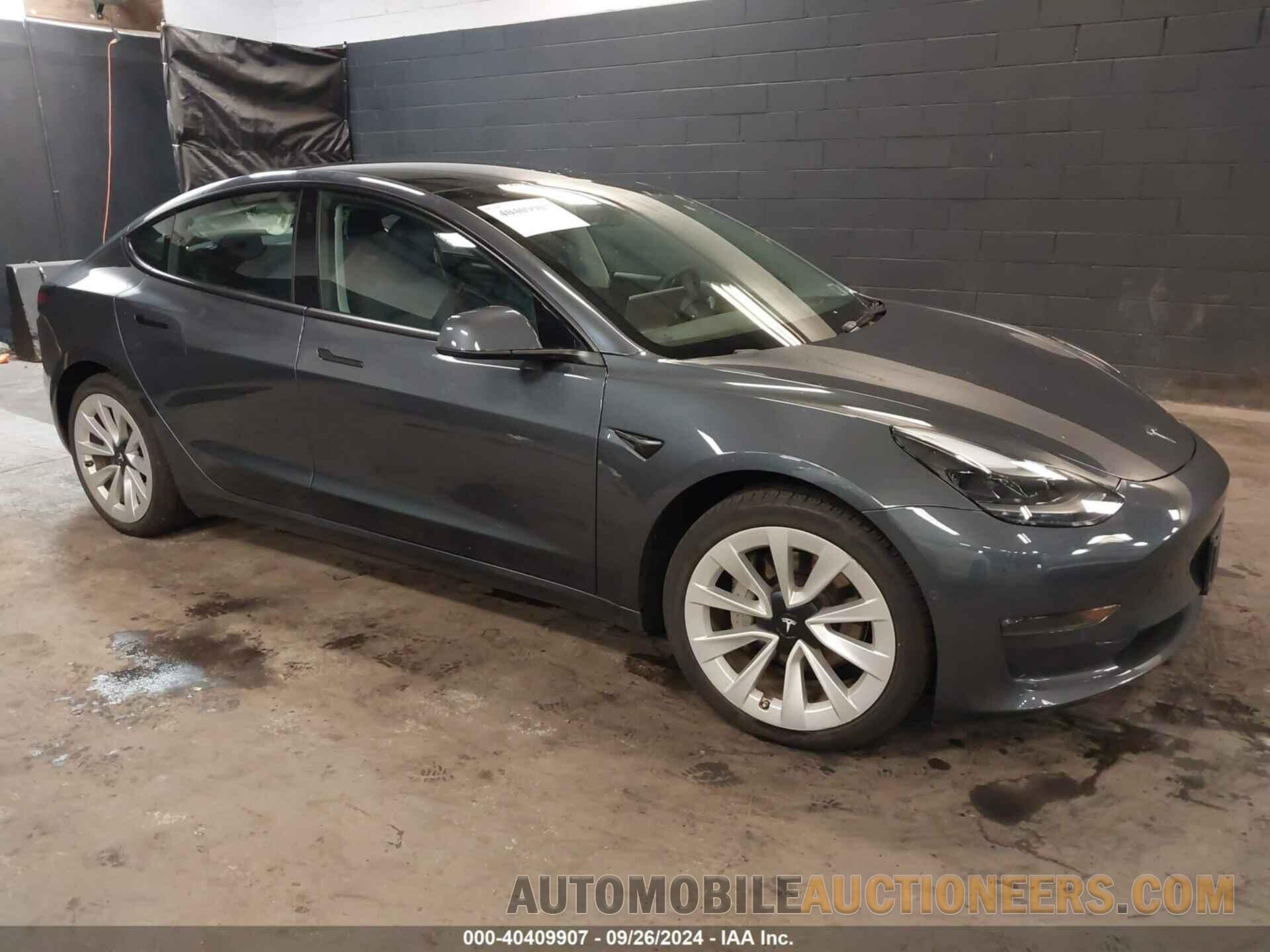 5YJ3E1EB9NF272604 TESLA MODEL 3 2022