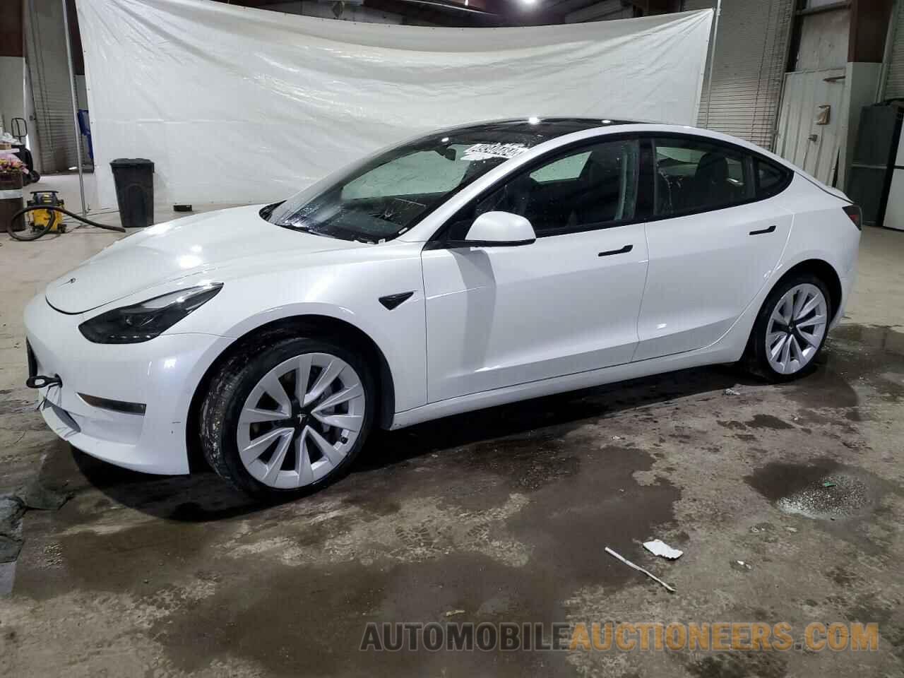 5YJ3E1EB9NF290133 TESLA MODEL 3 2022