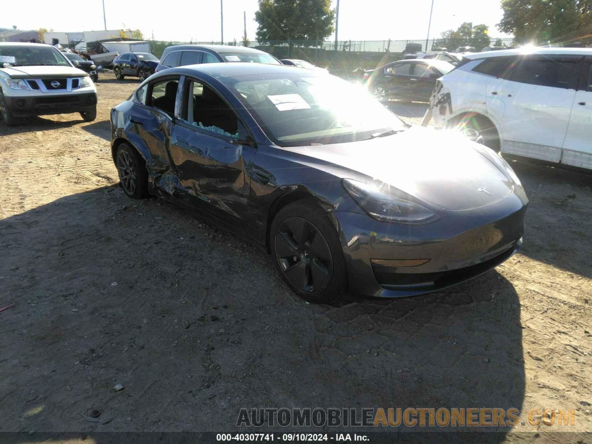 5YJ3E1EB9NF349326 TESLA MODEL 3 2022