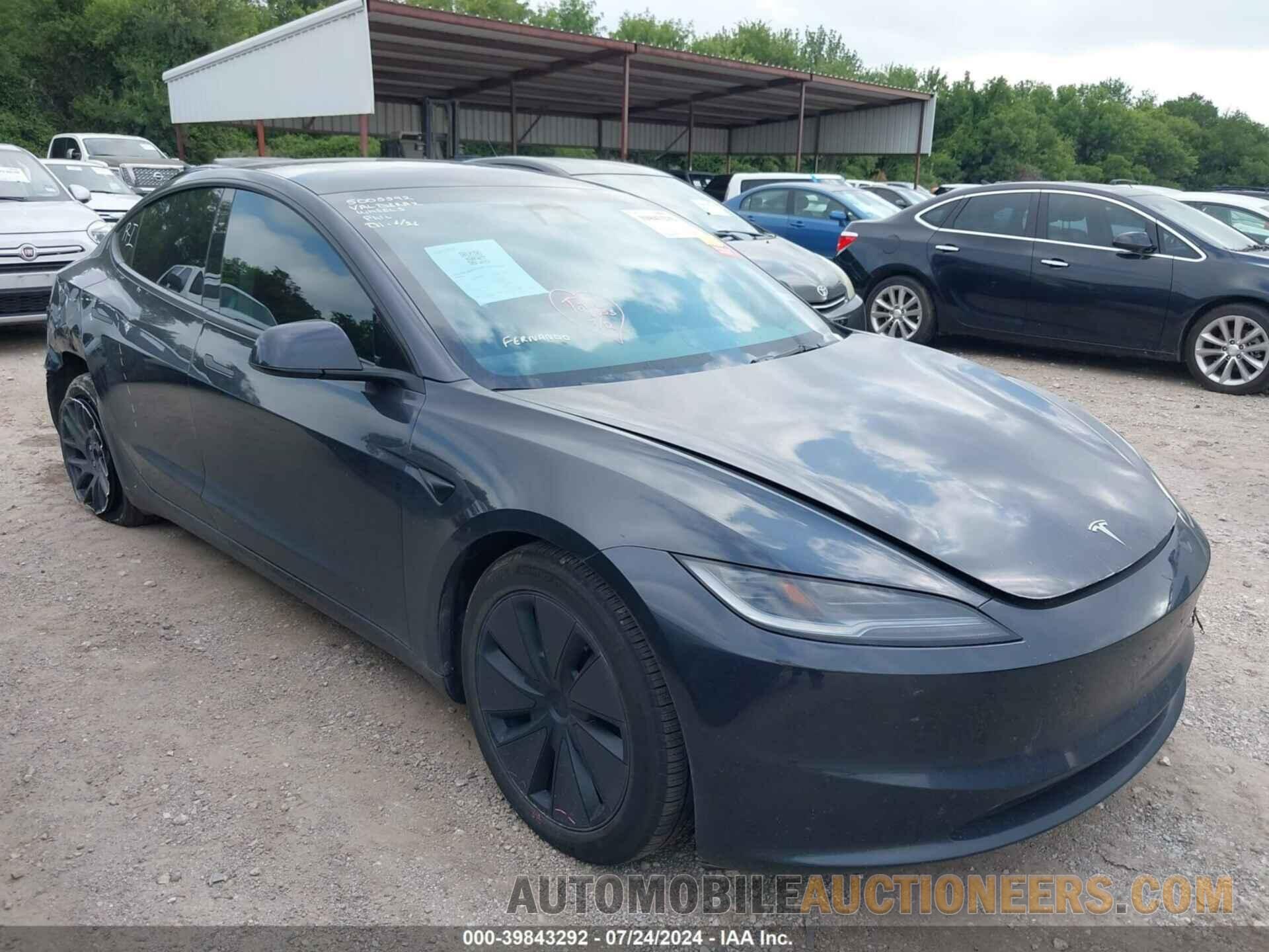 5YJ3E1EB9RF724895 TESLA MODEL 3 2024