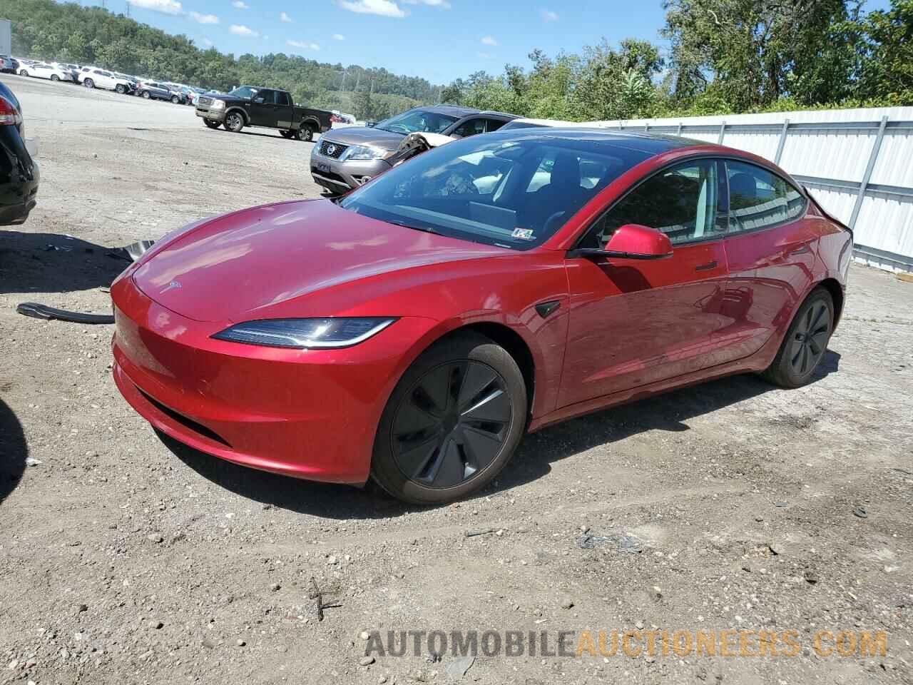 5YJ3E1EB9RF737761 TESLA MODEL 3 2024