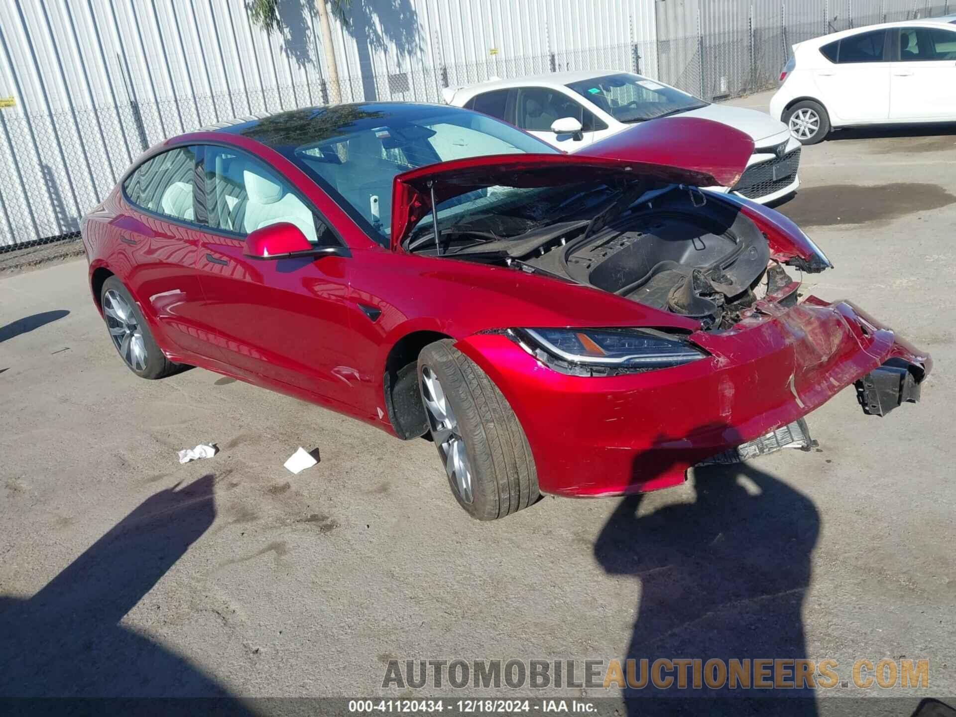 5YJ3E1EB9RF792842 TESLA MODEL 3 2024