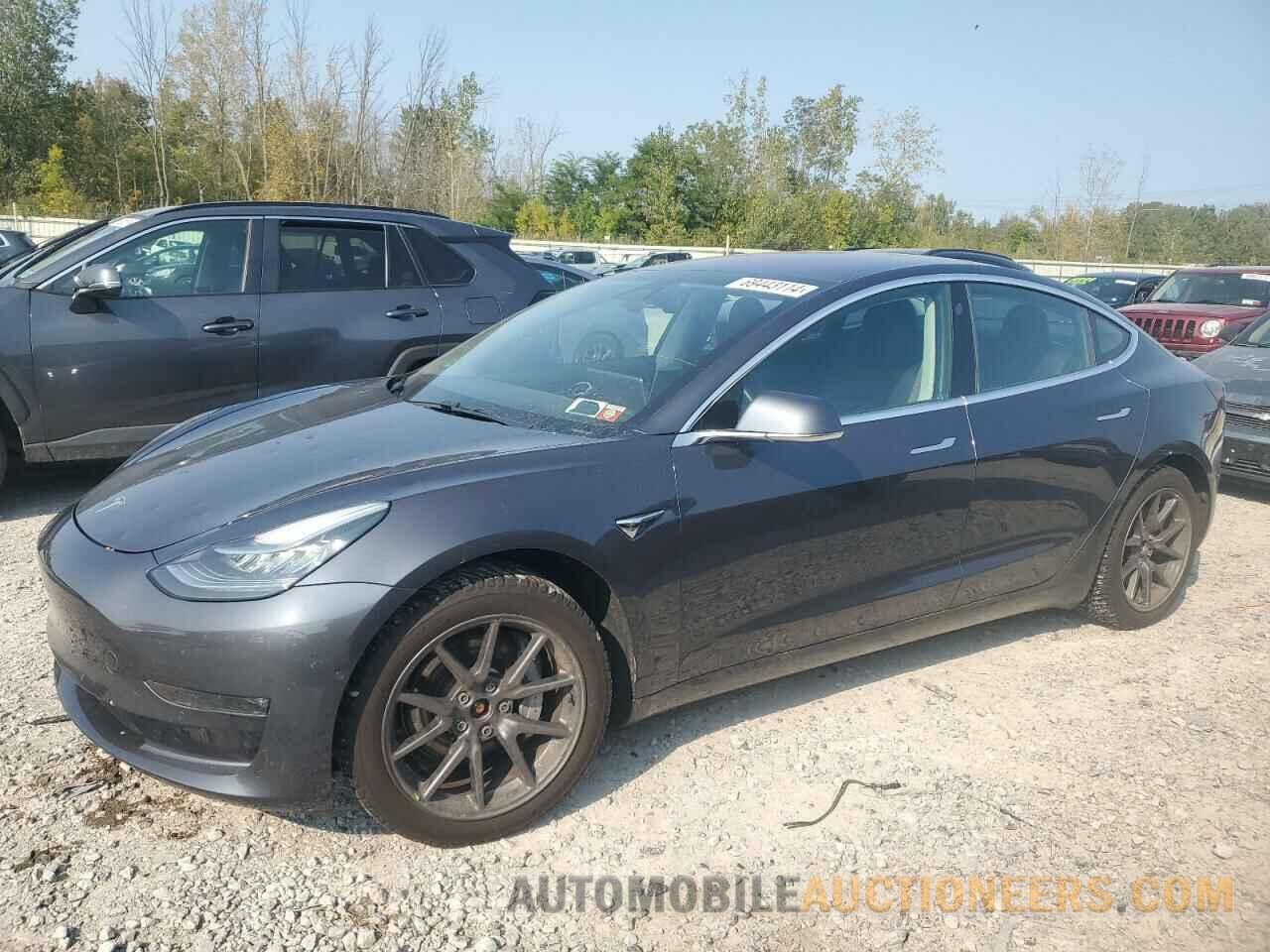 5YJ3E1EBXJF066007 TESLA MODEL 3 2018