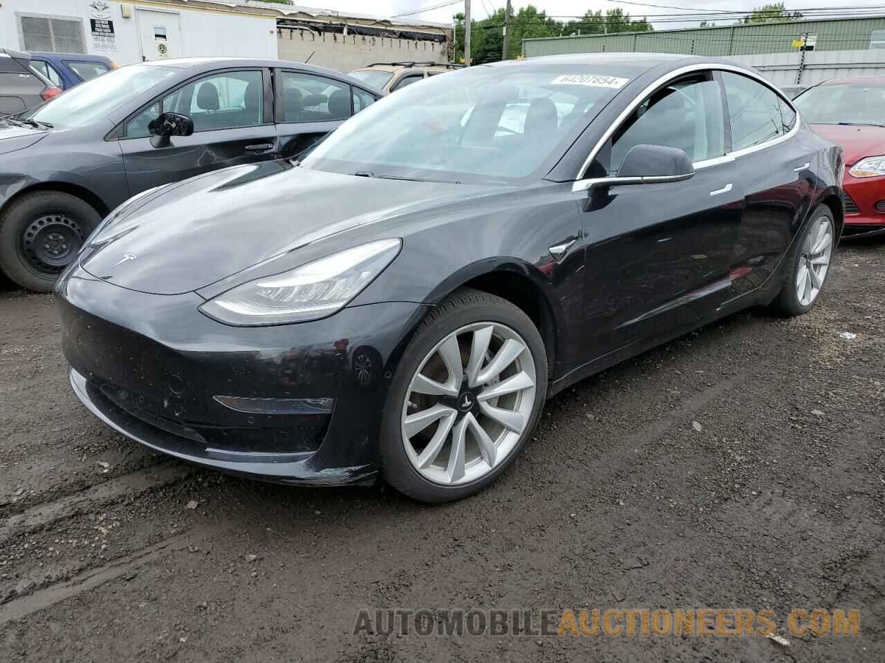 5YJ3E1EBXJF071398 TESLA MODEL 3 2018