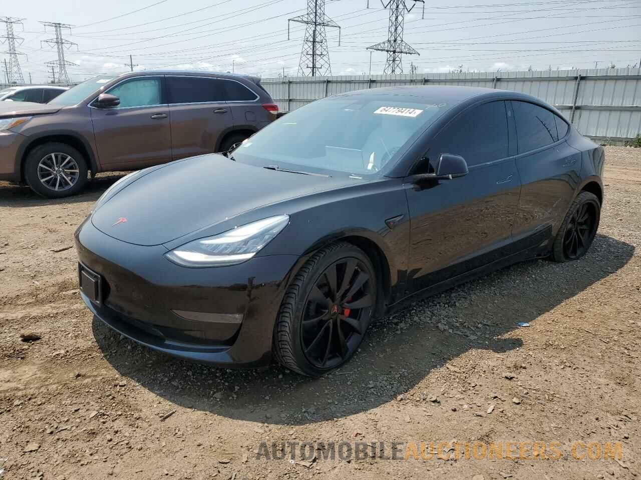 5YJ3E1EBXJF078738 TESLA MODEL 3 2018