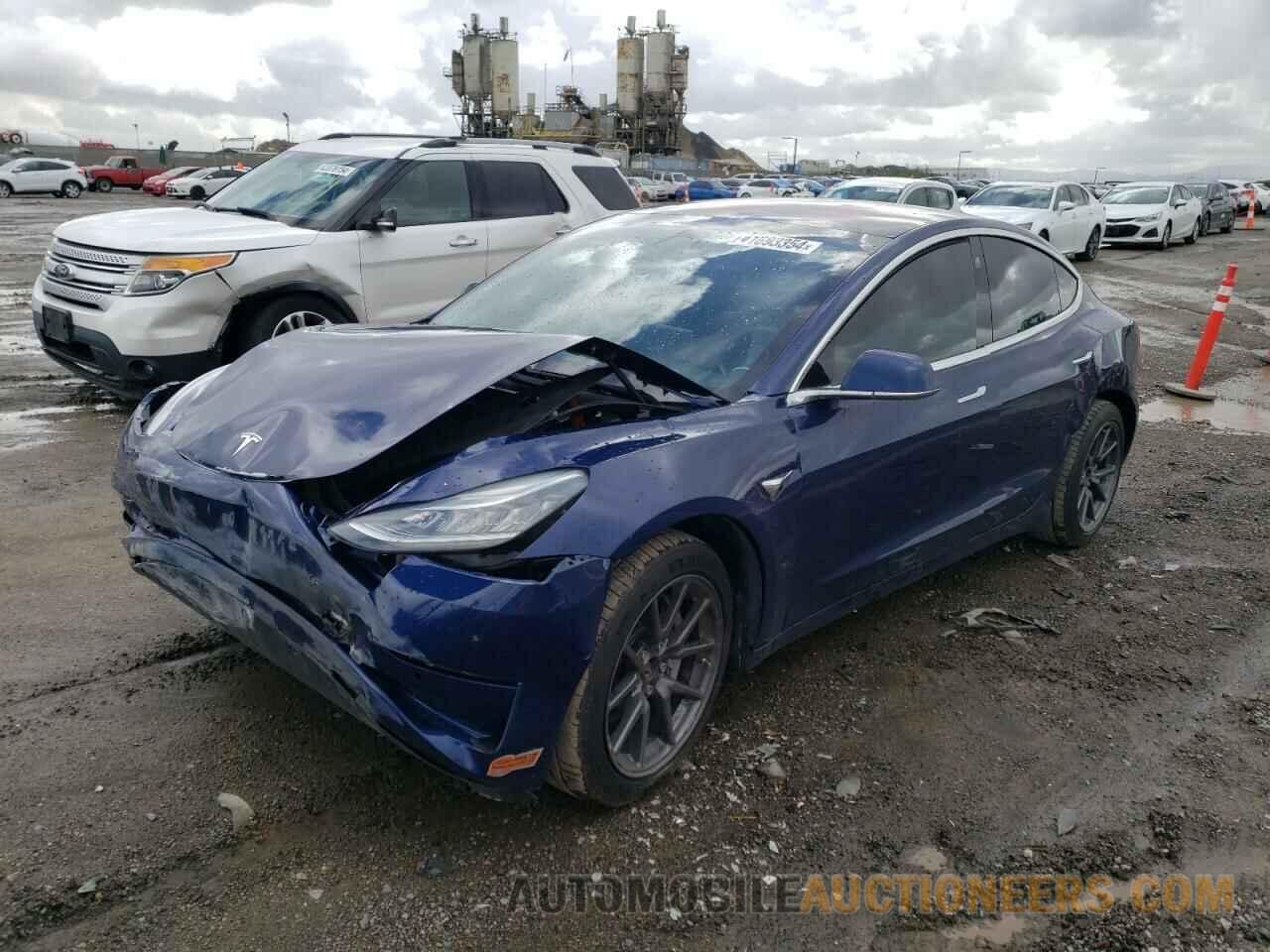 5YJ3E1EBXJF085169 TESLA MODEL 3 2018