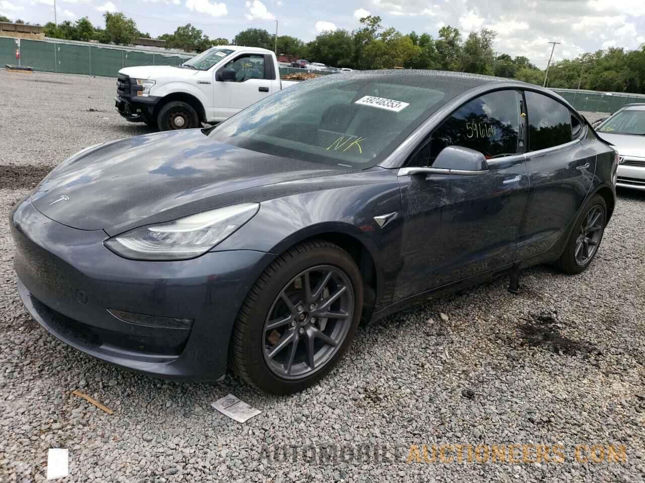 5YJ3E1EBXJF086984 TESLA MODEL 3 2018