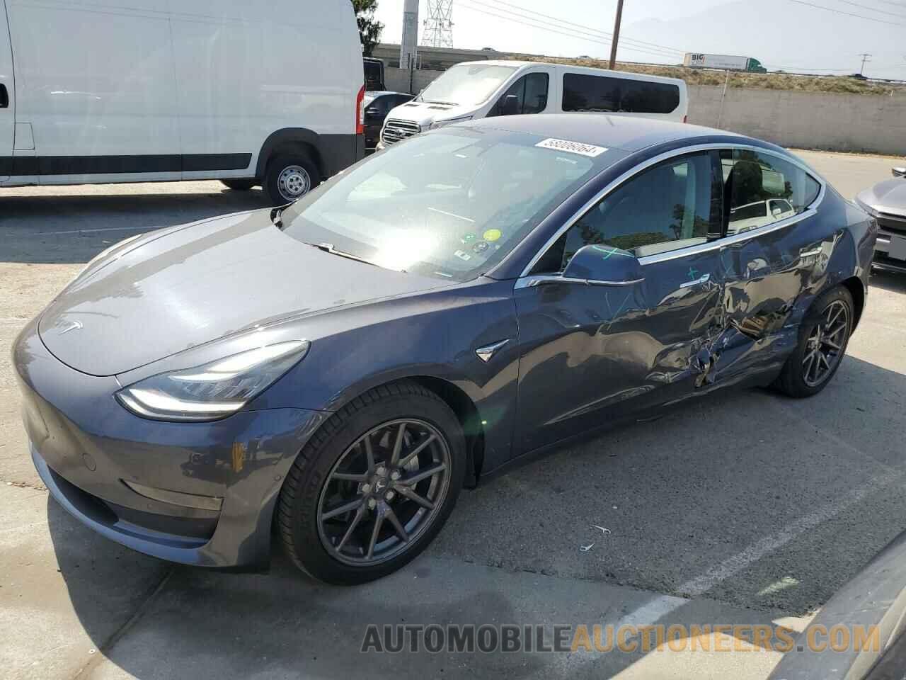 5YJ3E1EBXJF089786 TESLA MODEL 3 2018