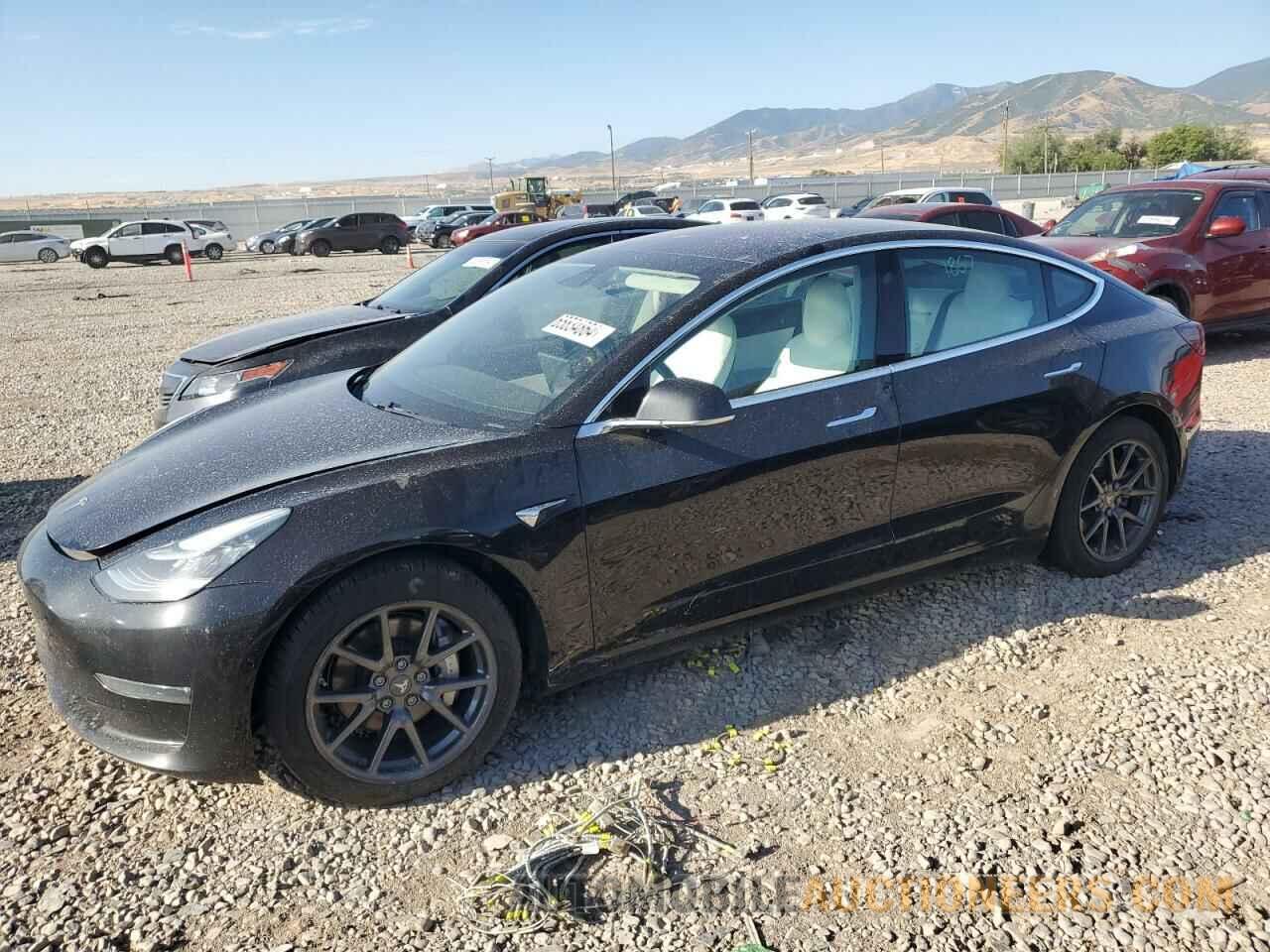 5YJ3E1EBXJF095992 TESLA MODEL 3 2018