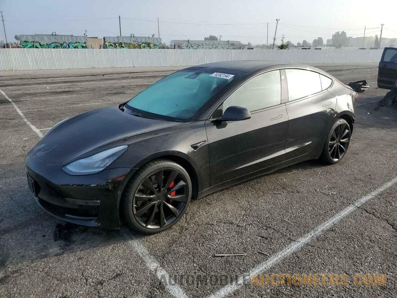 5YJ3E1EBXJF107770 TESLA MODEL 3 2018